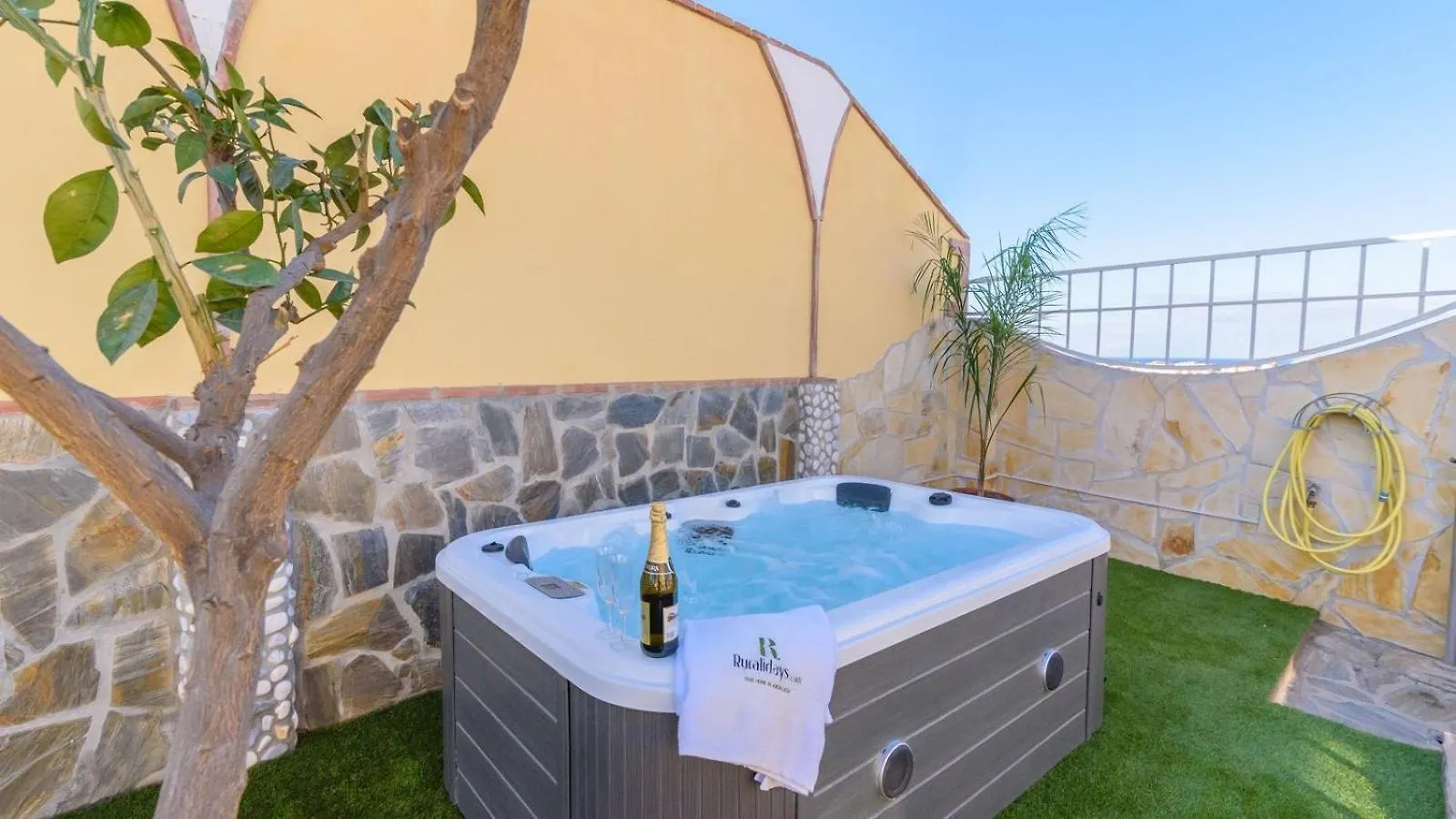 Casa Layda Torrox By Ruralidays contacts